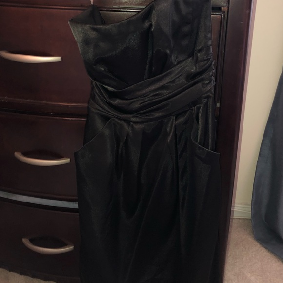 Dress - Picture 1 of 3